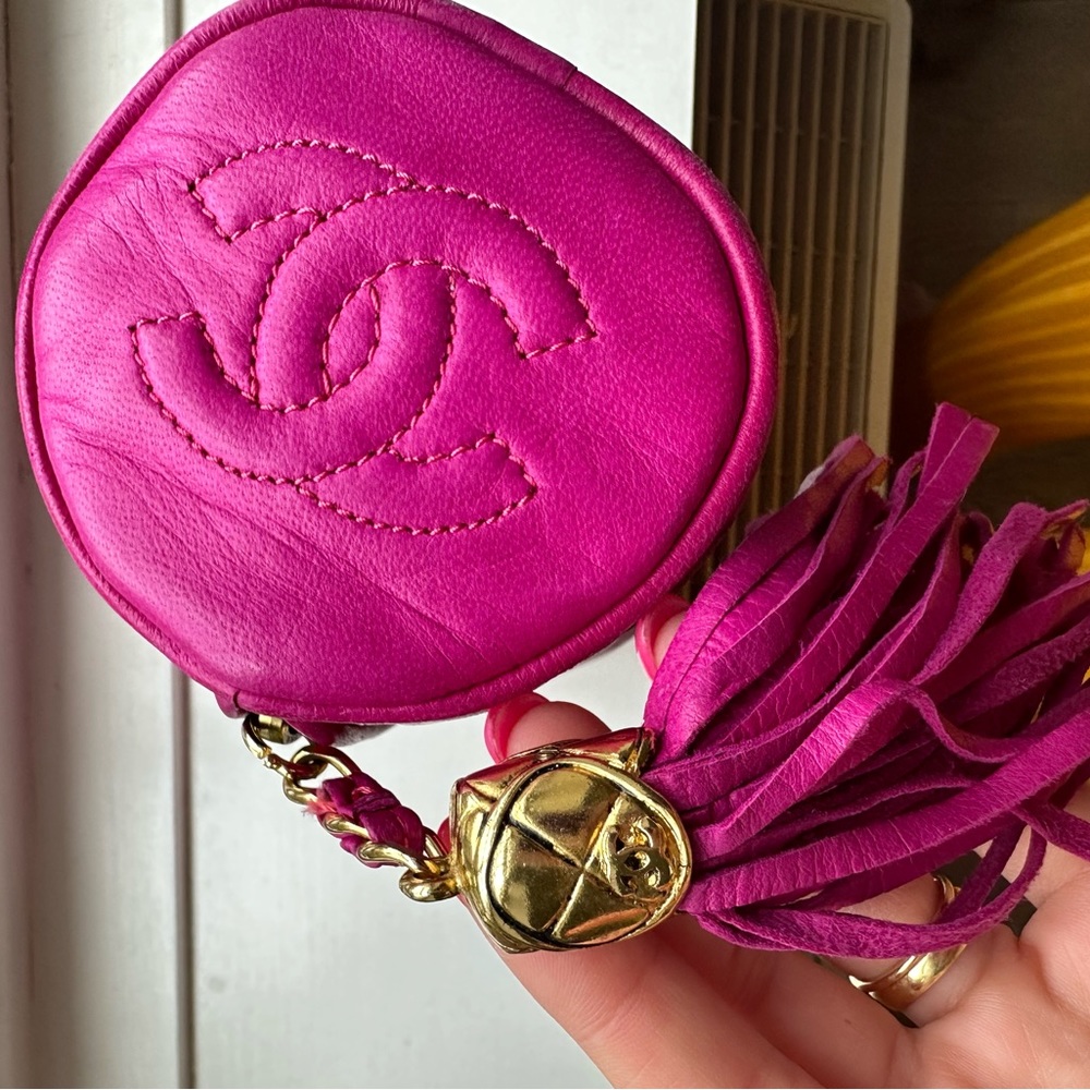 chanel vintage quilted tassel pouch bag